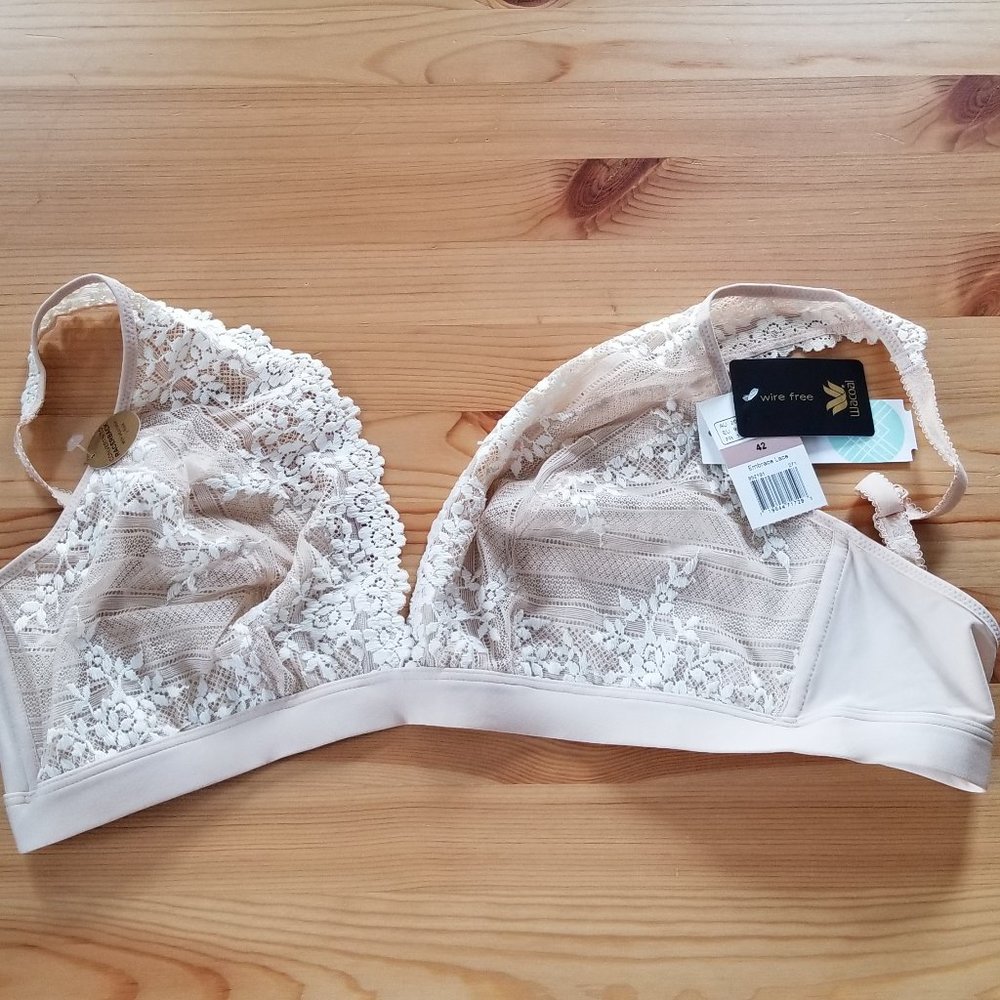 WACOAL Embrace Lace Soft Cup Bra